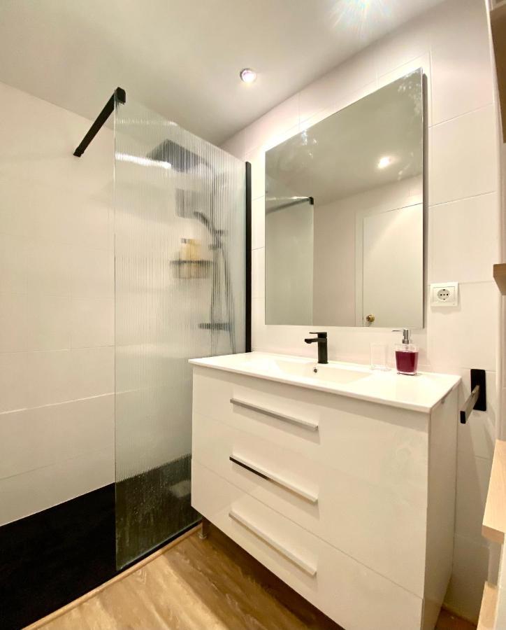 Apartamento Con 3 Habitaciones, Terraza Y Jardin Comunitario Con Piscina En Sant Antoni De Calonge Exterior photo